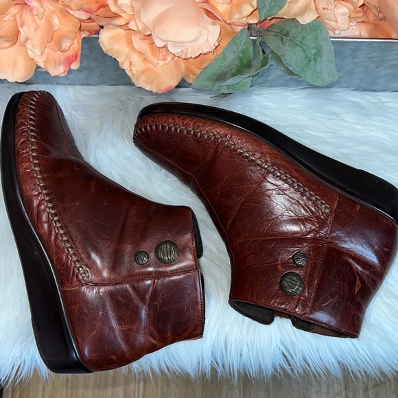 SAS Shoes Sas Jade Wedge Ankle Boots Booties Chestnut Brown